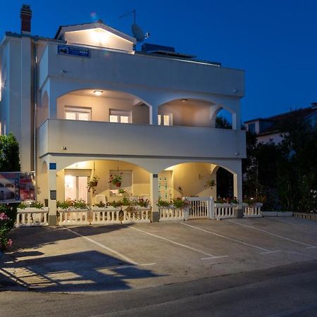 טרוגיר Apartments Villa Filip מראה חיצוני תמונה